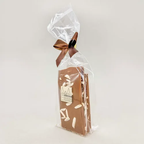 Vollmilchschokolade mit Mandeln